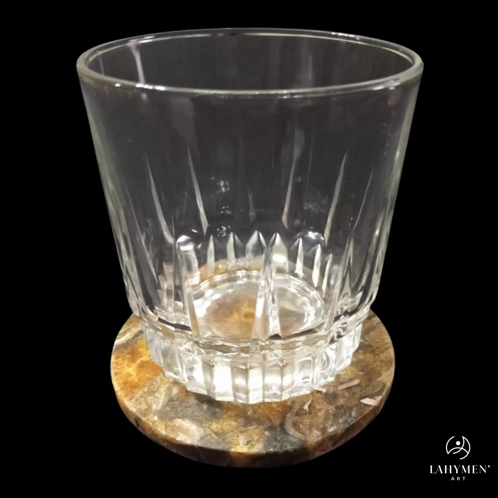 Sous verre ammonite