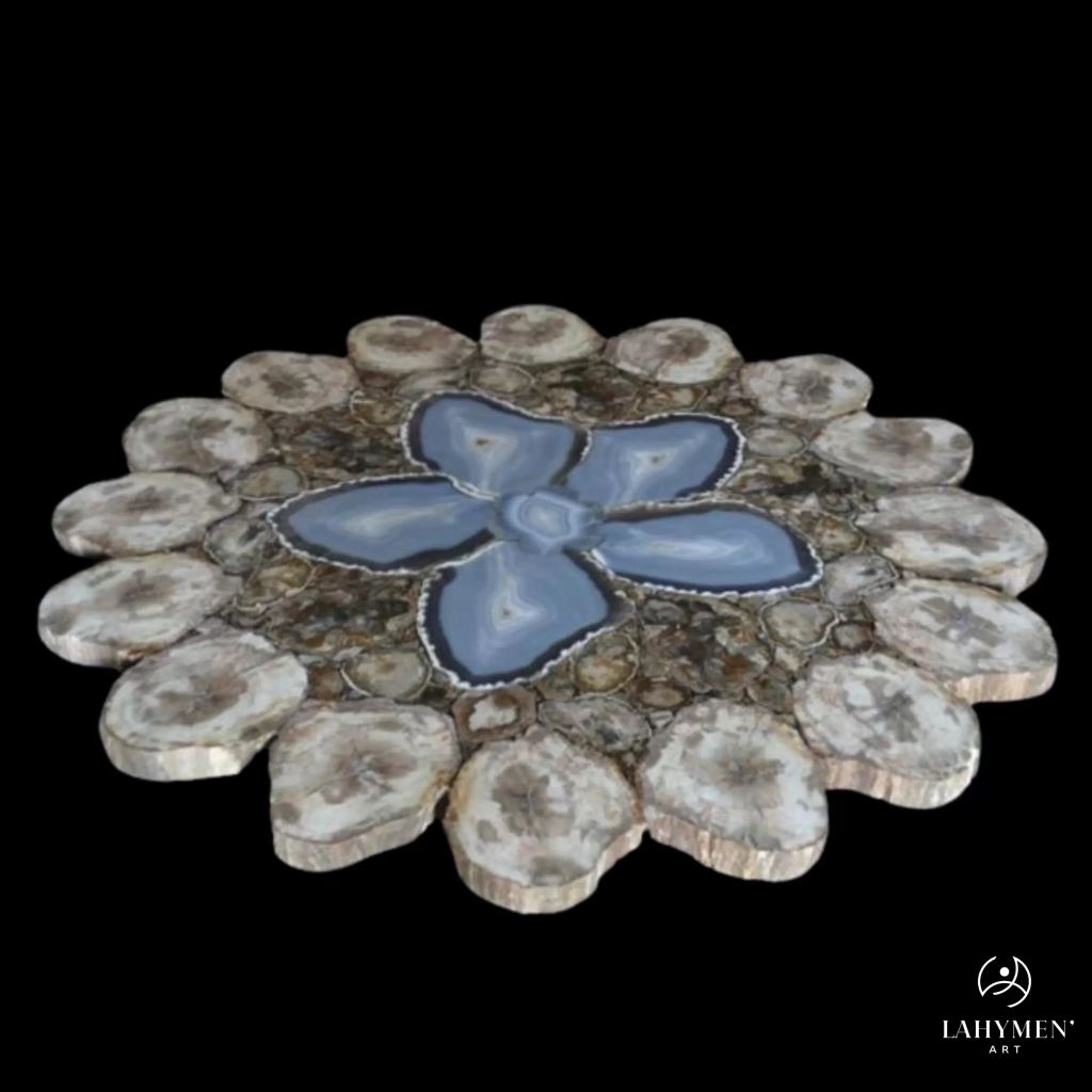 Plateau de table fleur, bois silicifiés, agate rubanée bleue