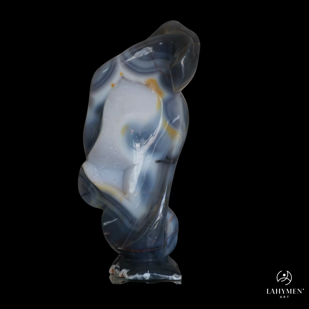 Trophee agate rubanée bleue, géode cristal