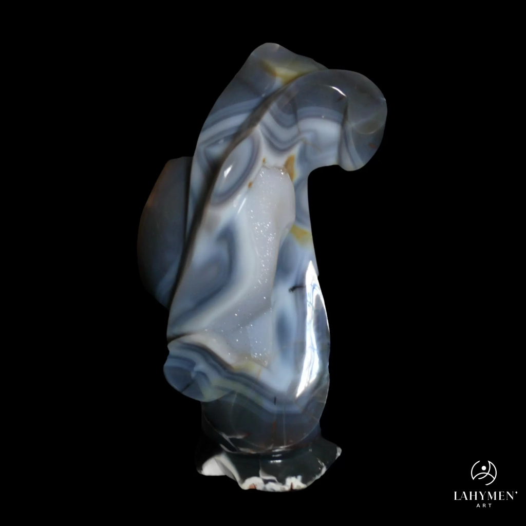 Trophee agate rubanée bleue, géode cristal